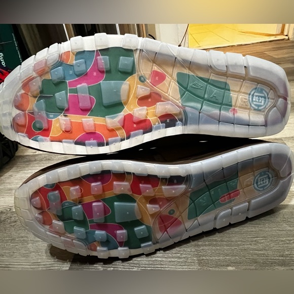 CLOT x Air Max 1 KISS OF DEATH cha DD1870 200 - Picture 9 of 15